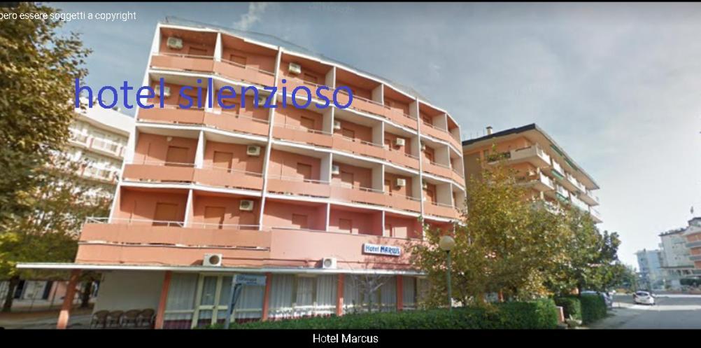 Hotel Marcus Cesenatico Exteriör bild